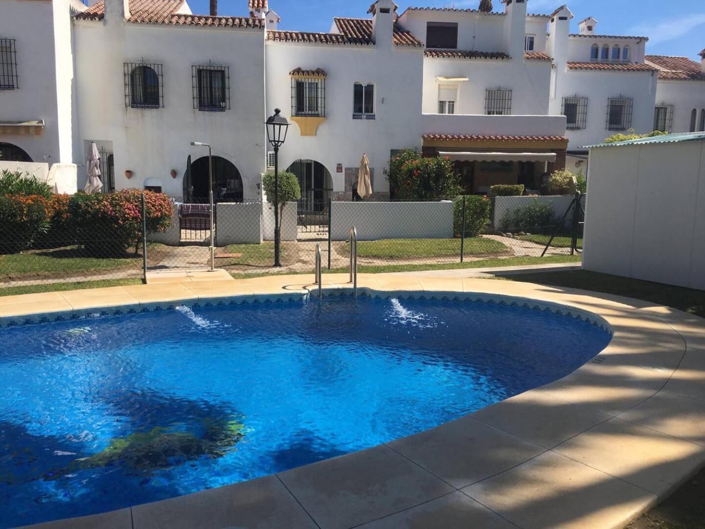 Marina De Casares Beach House San Luis de Sabinillas Luaran gambar