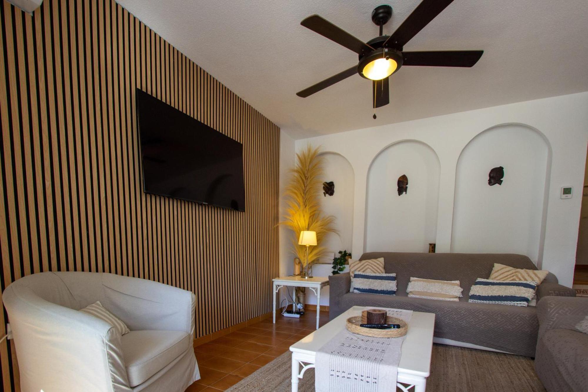 Marina De Casares Beach House San Luis de Sabinillas Luaran gambar